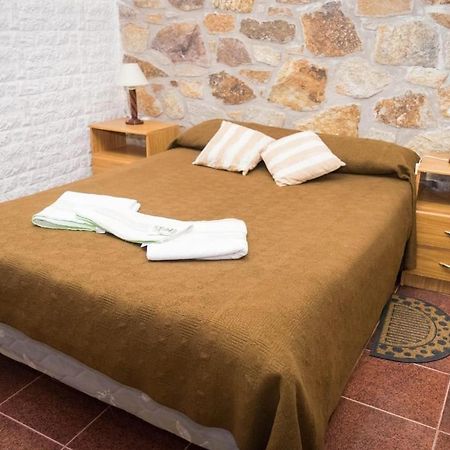 Hostal "El Tomolasta" La Carolina Exterior photo